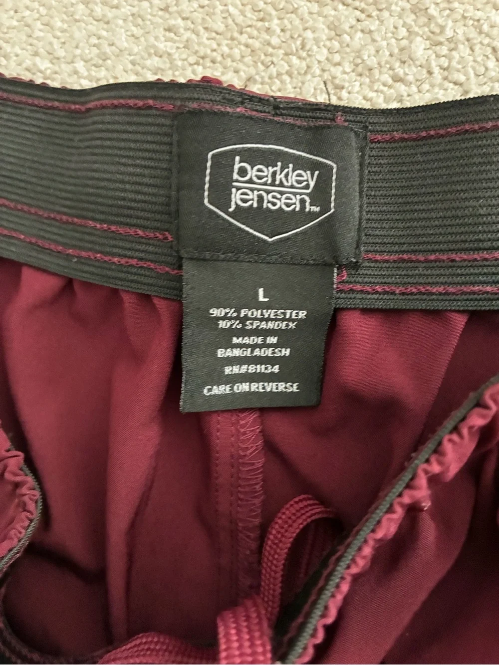 Men's Athletic Drawstring Shorts in Burgundy